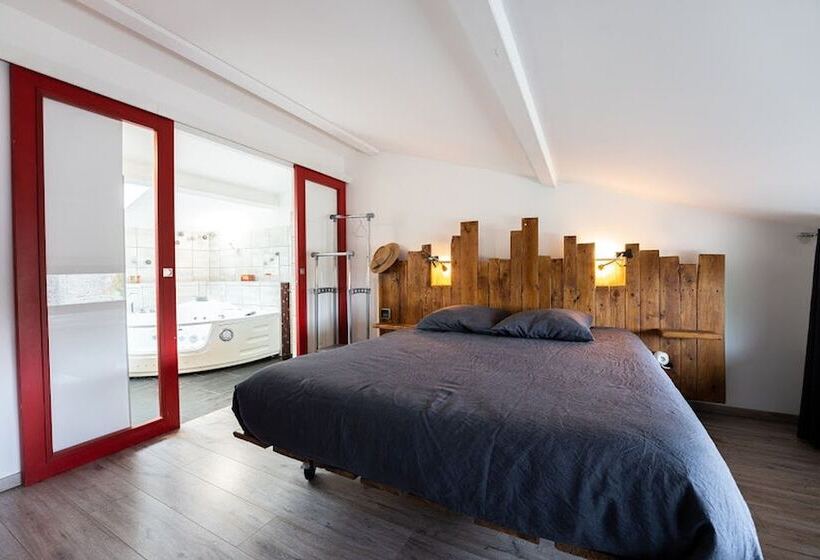 标准间, Au Hangar