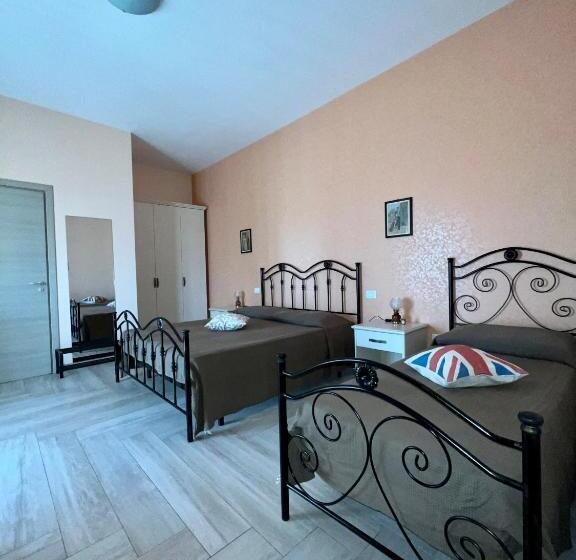 غرفة ديلوكس ثلاثية مطلة على البحر, Carrubella Santa Zita