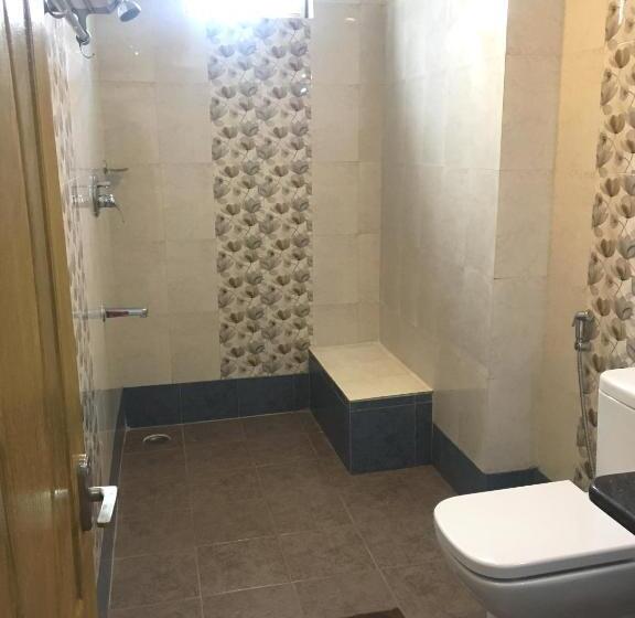 اتاق راحتی سه تخته, Agt Park