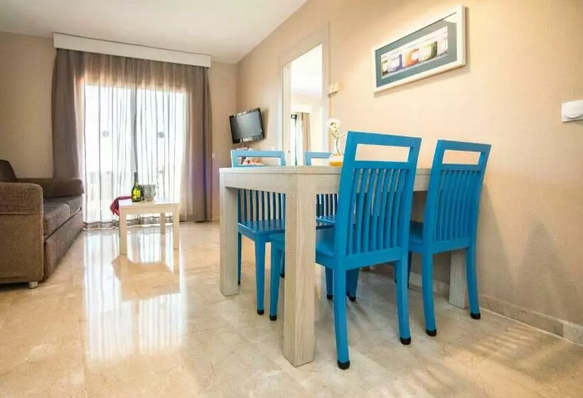 Huoneisto 1 Makuuhuone Allasnäkymä, Benalmadena Palace Spa