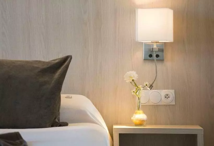 Huoneisto 1 Makuuhuone Allasnäkymä, Benalmadena Palace Spa