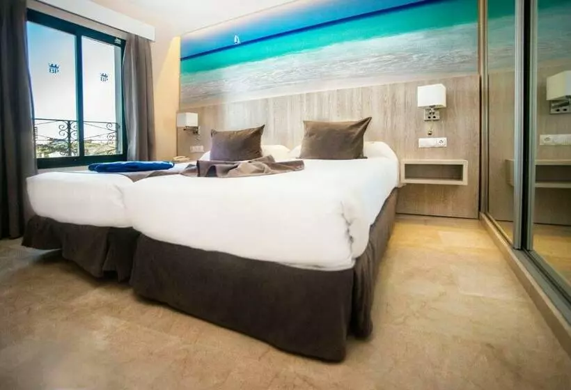 Huoneisto 1 Makuuhuone Sivuttainen Merinäkymä, Benalmadena Palace Spa