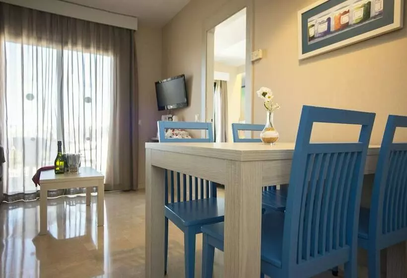 Huoneisto 1 Makuuhuone Sivuttainen Merinäkymä, Benalmadena Palace Spa