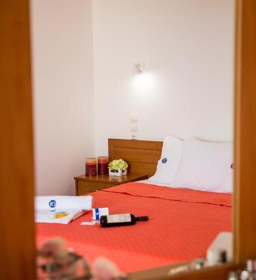 스탠다드 룸, Castro