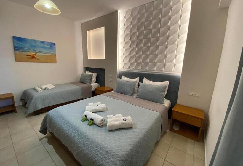 디럭스 트리플 룸, Castro