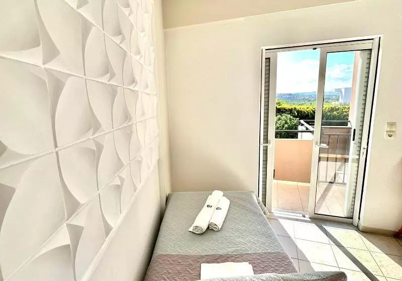 Chambre Familiale, Castro