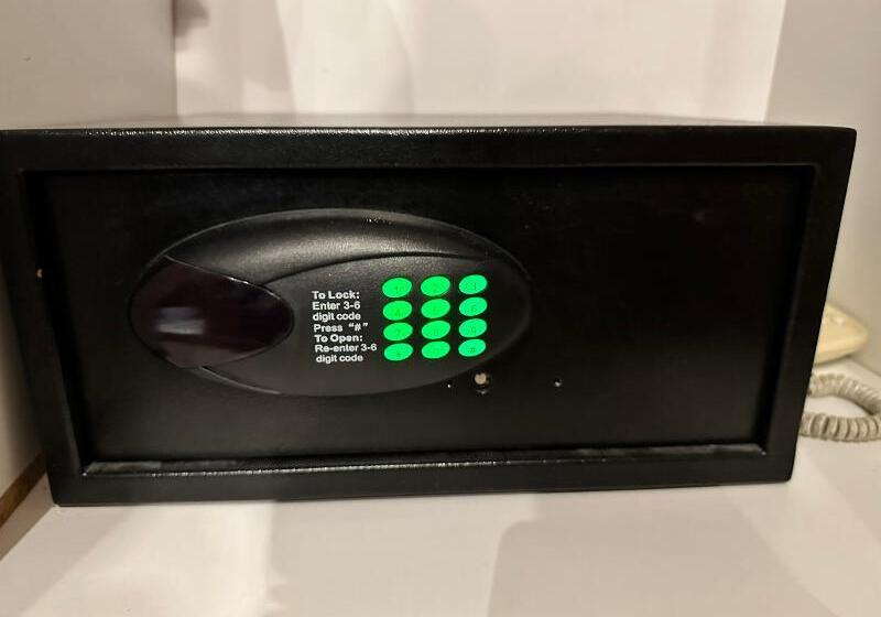 스탠다드 트리플 룸, Castro