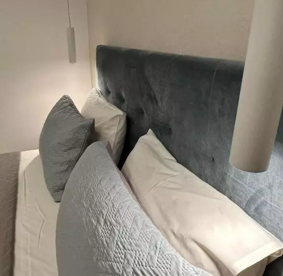 Chambre Supérieure, Castro