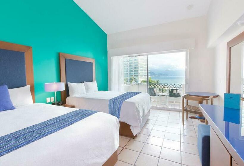 غرفة ديلوكس مطلّة علي البحر, Crown Paradise Golden All Inclusive Resort   Adults Only