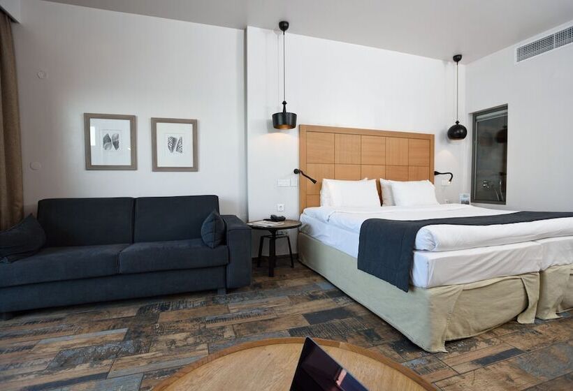 جناح مطلّ علي البحر, Golden Star City Resort