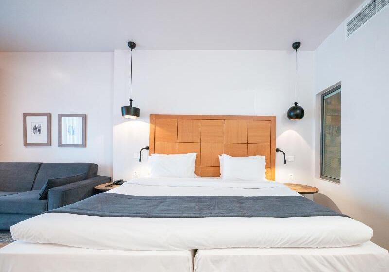 جناح مطلّ علي البحر, Golden Star City Resort