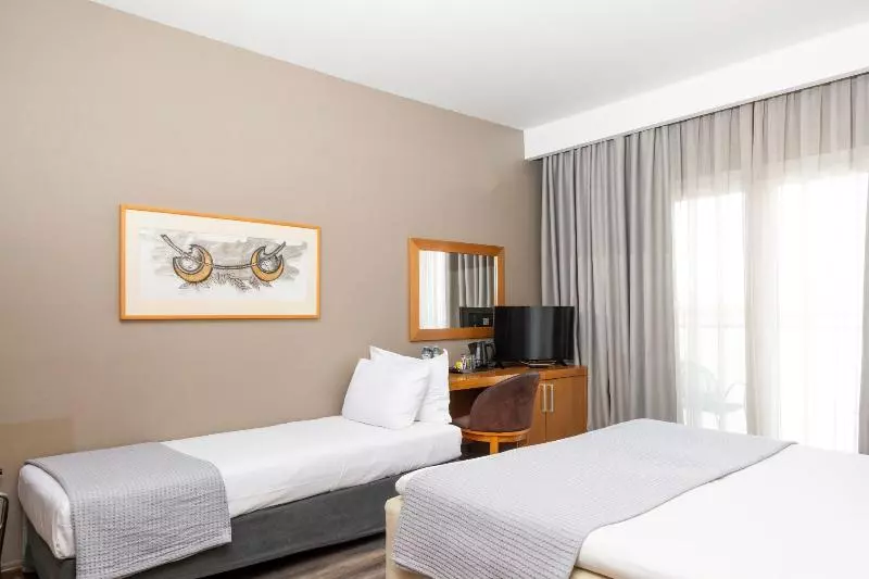 サイドシービューファミリールーム, Golden Star City Resort