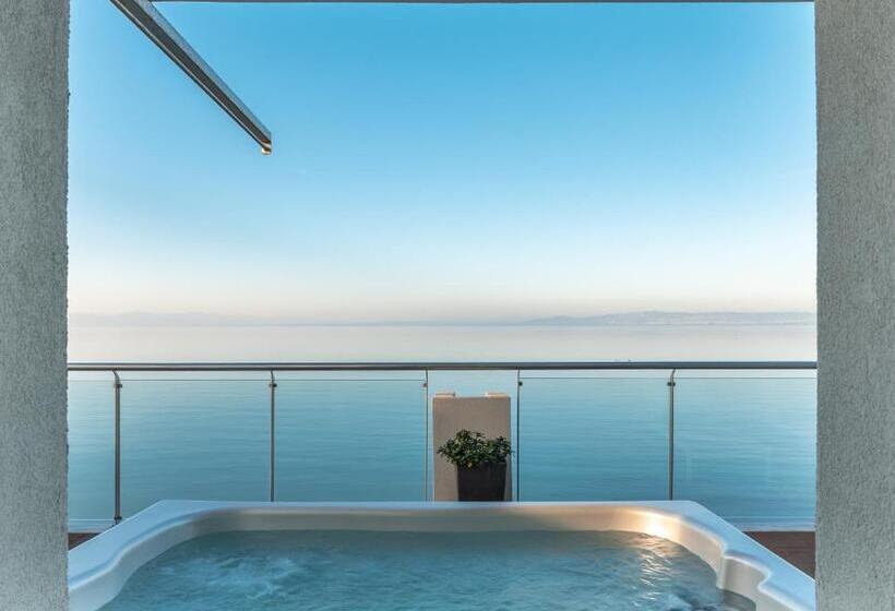 جناح مطلّ علي البحر, Golden Star City Resort