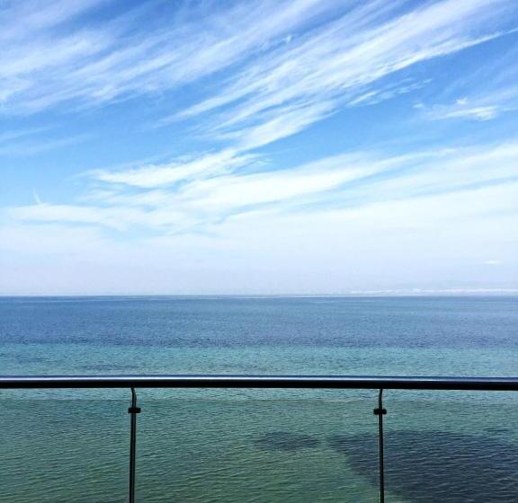 جناح مطلّ علي البحر, Golden Star City Resort