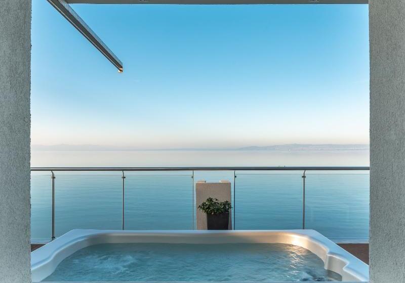 جناح مطلّ علي البحر, Golden Star City Resort