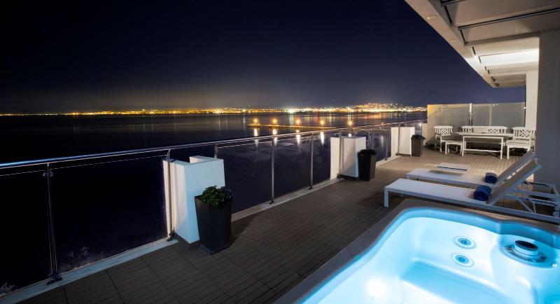 جناح مطلّ علي البحر, Golden Star City Resort