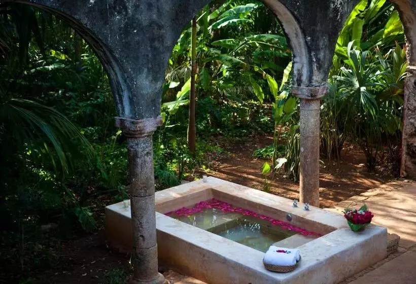 سوییت, Hacienda Santa Rosa De Lima