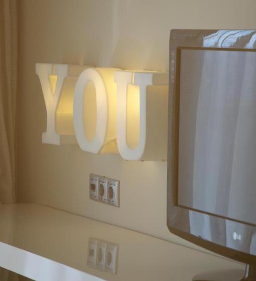 اتاق لوکس با چشم‌انداز استخر, Ino Hotel & Suites
