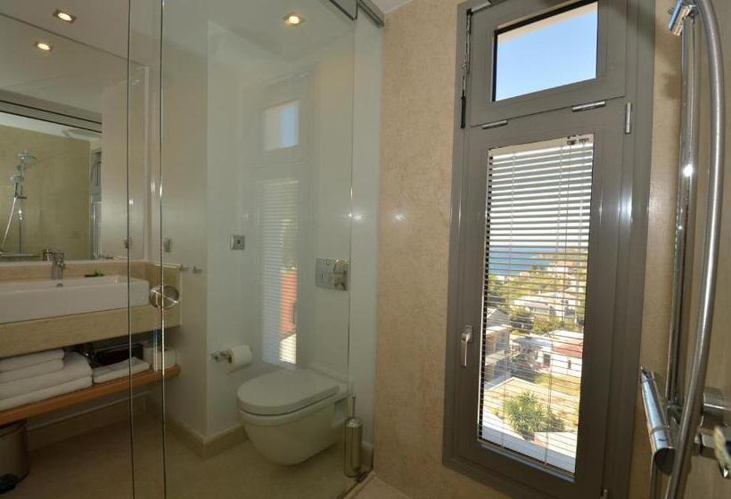 سوییت لوکس, Ino Hotel & Suites