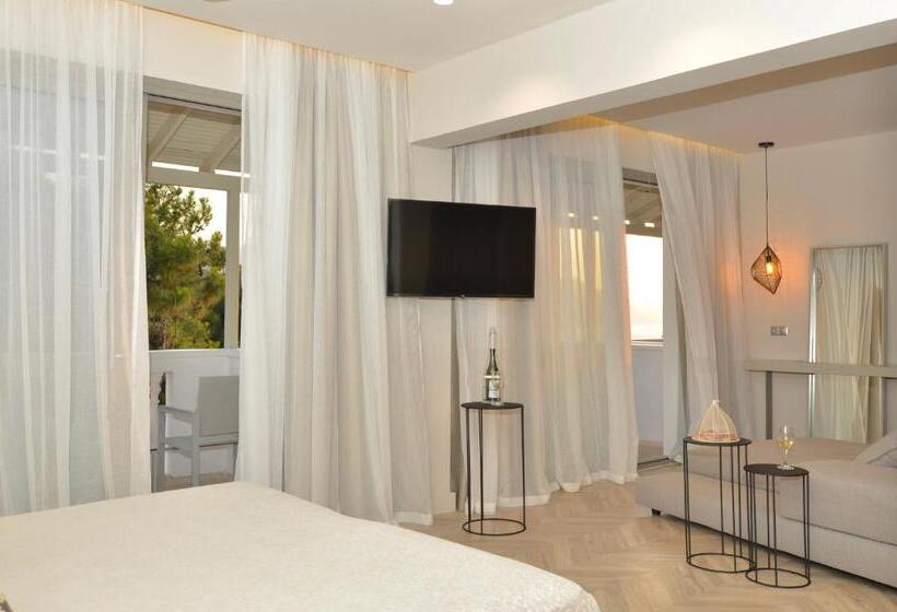 Deluxe Suite Sea View, Ino Hotel & Suites