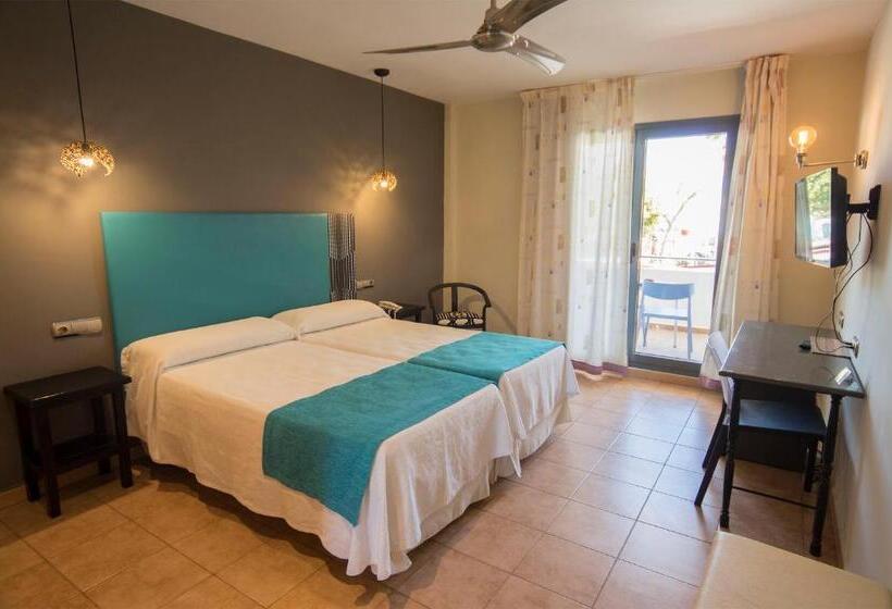 غرفة قياسية مزوَّدة بتراس, La Posada De Paco