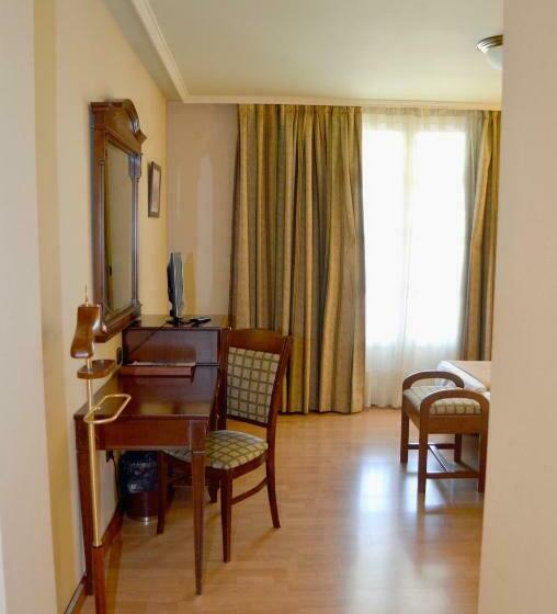 اتاق سوپریور, Lasa Sport