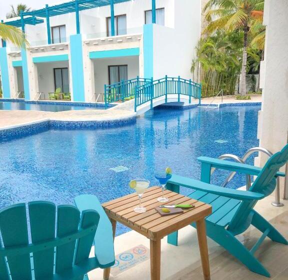 Полулюкс, Margaritaville Island Reserve Riviera Cancún A Karisma - All Inclusive Experience For All