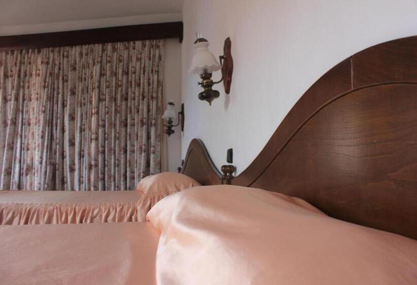 ファミリールーム, Rural De Sanroque