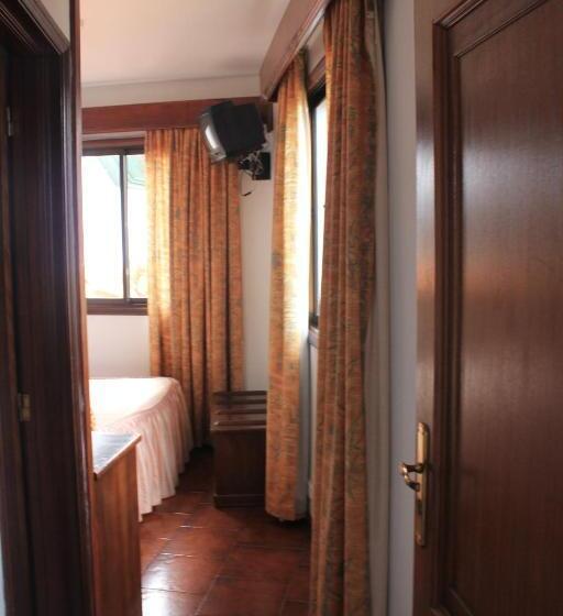 スタンダードルーム, Rural De Sanroque