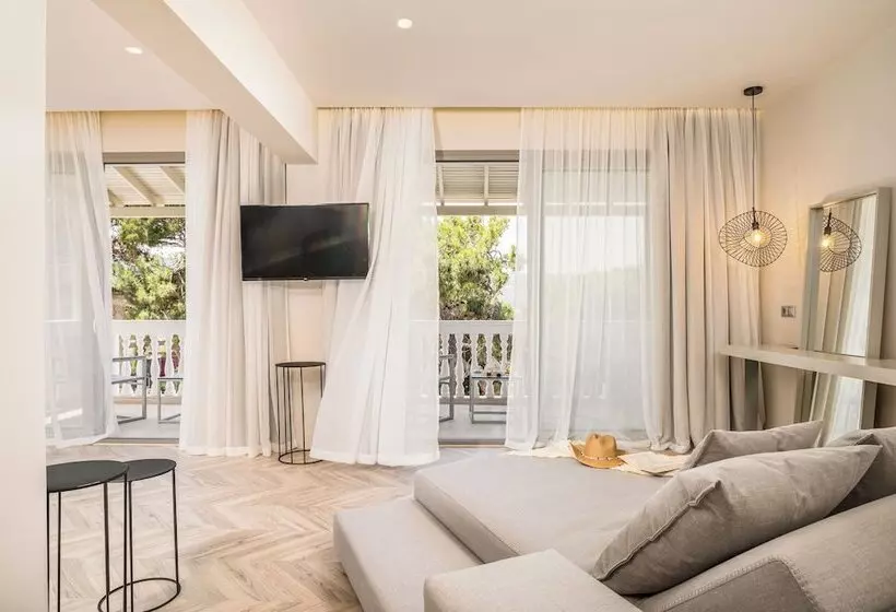 Deluxe Suite Sea View, Ino Hotel & Suites