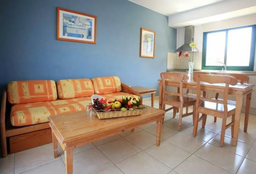 آپارتمان 1 خوابه با چشم‌انداز استخر, Bluesea Aloe Corralejo