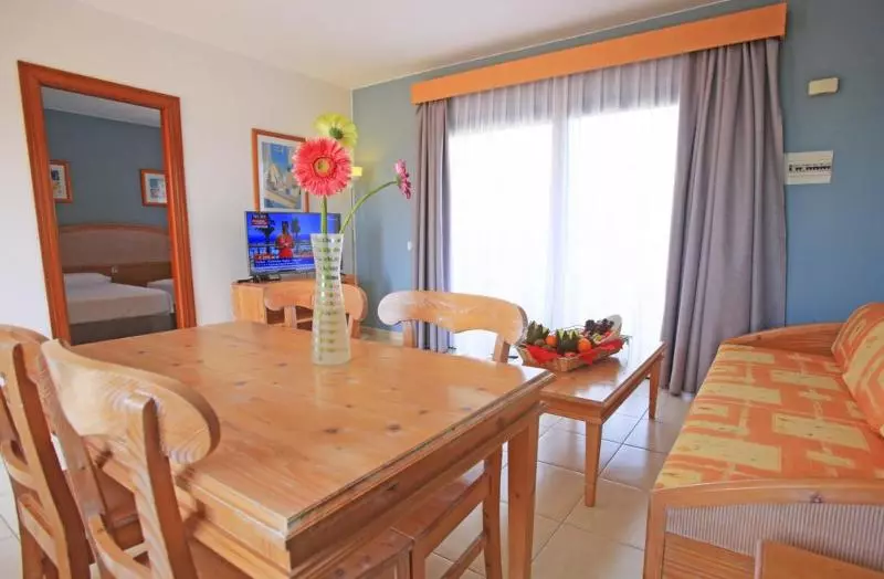 آپارتمان 1 خوابه با چشم‌انداز استخر, Bluesea Aloe Corralejo