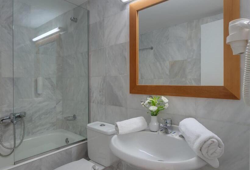 Апартаменты Внутренние 1 Спальня, Mare Hotel Apartments