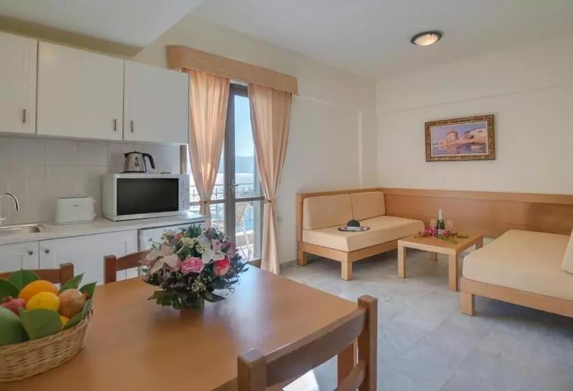 آپارتمان 1 خوابه با چشمانداز دریا, Mare Hotel Apartments