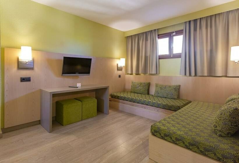 家庭套房, Marins Playa