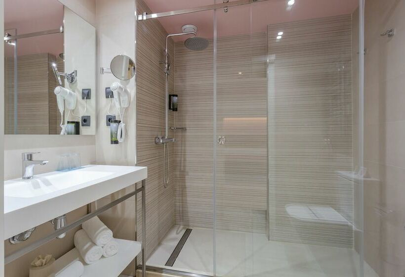 家庭套房, Marins Playa