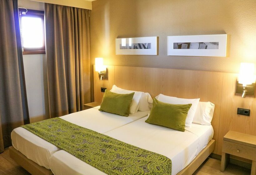 带1个卧室的高级公寓, Marins Playa