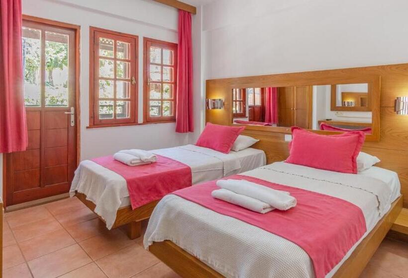 Номер Стандарт, Club Pink Palace