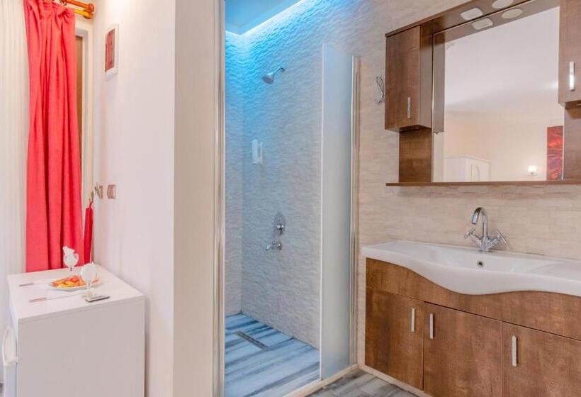 Номер Deluxe, Club Pink Palace