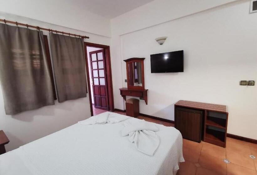 Номер Economy, Club Pink Palace