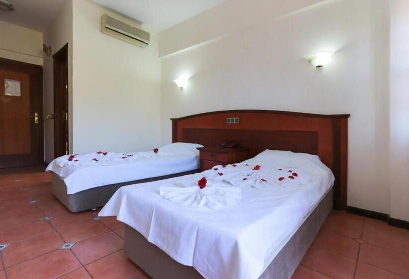 Номер Economy, Club Pink Palace