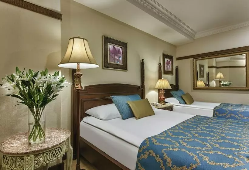 اتاق اساندارد با چشمانداز جانبی به دریا, Delphin Palace