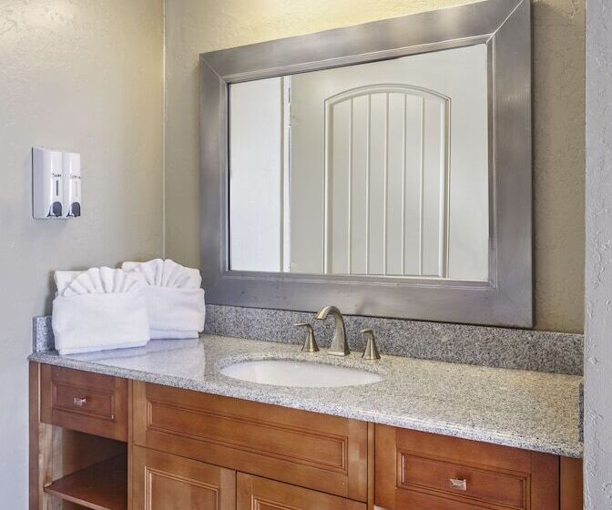 غرفة قياسية, Far View Lodge