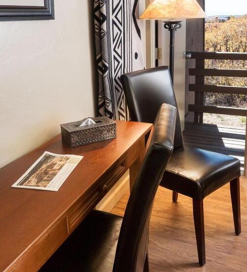 스탠다드 룸 킹사이즈 침대, Far View Lodge