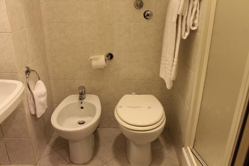 اتاق استاندارد چهار تخته, Fiori