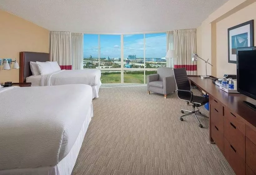 ２ダブルベッドのスタンダードルーム, Four Points By Sheraton Orlando International Drive