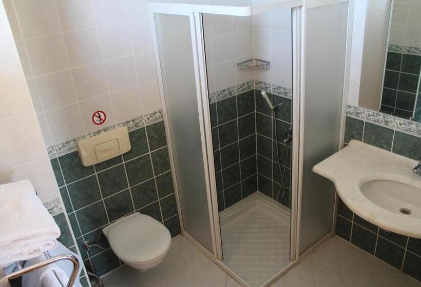 חדר סטודיו סטנדרד, Nar Apart