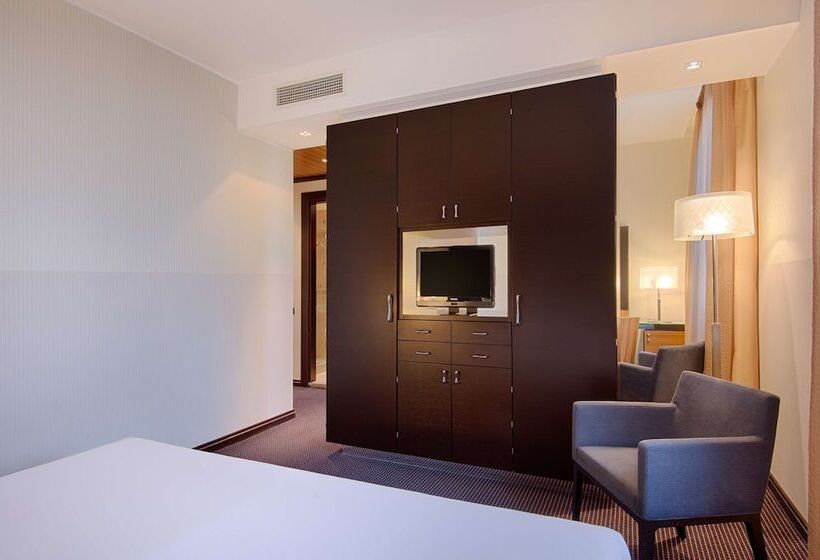 수피리어 룸, NH Siena