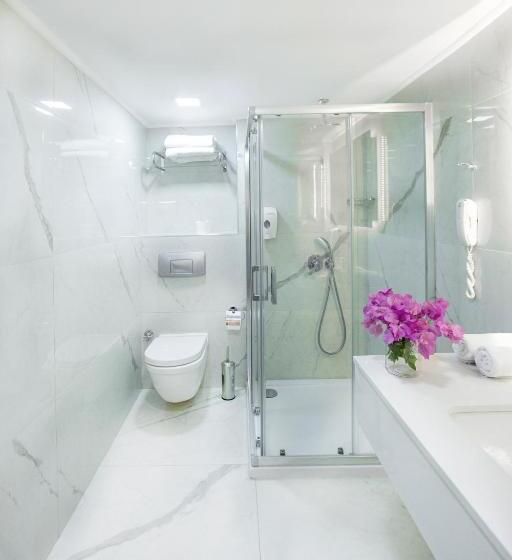 小型套房带泳池景, Pırıl Hotel Thermal&beauty Spa