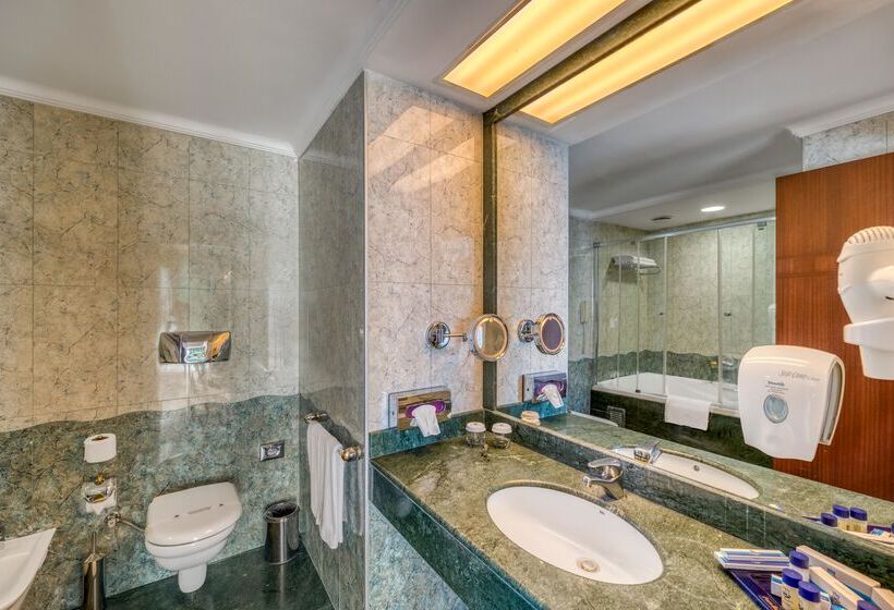 سوئیت سینیور, Porto Bello Hotel Resort & Spa